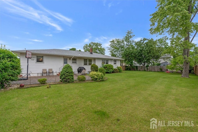 1010 Dorn Ave, Middlesex, NJ 08846 - view of yard featuring a patio