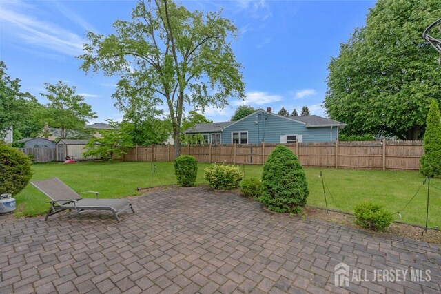1010 Dorn Ave, Middlesex, NJ 08846 - view of patio / terrace