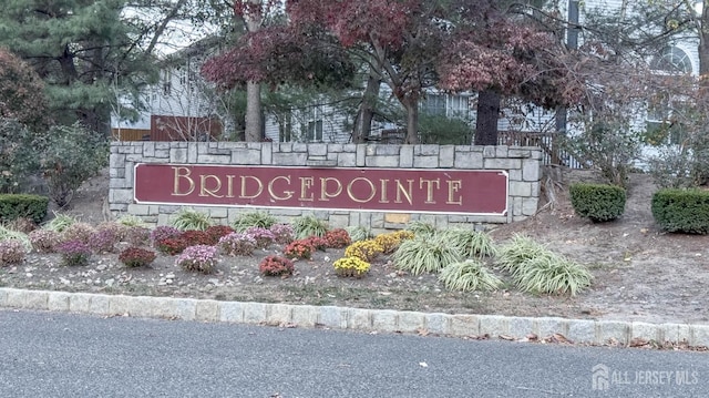 31 Capica Ct Unit 79, Old Bridge, NJ 08879 - view of community sign