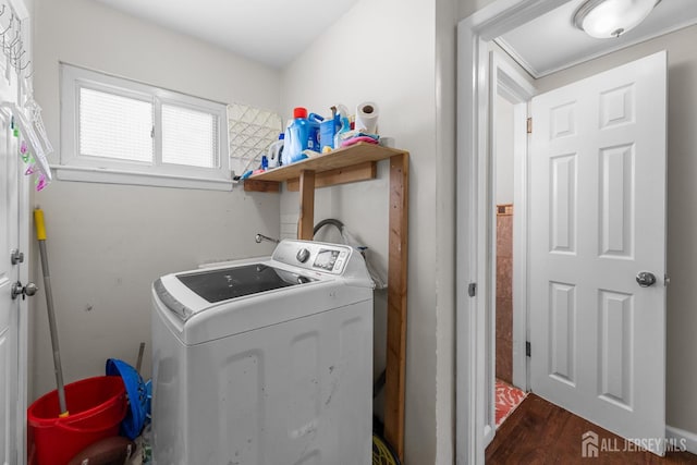 53 Tennyson St, Carteret, NJ 07008 - laundry room featuring washer / clothes dryer and wood finished floors