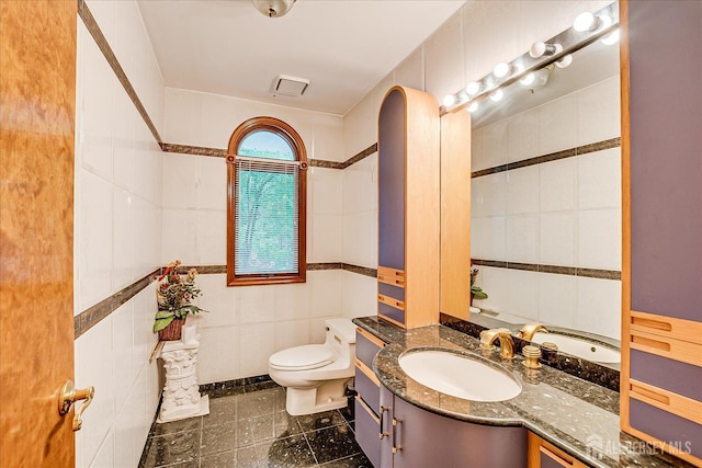 16 Benedek Rd, Princeton, NJ 08540 - bathroom featuring tile walls, toilet, and vanity