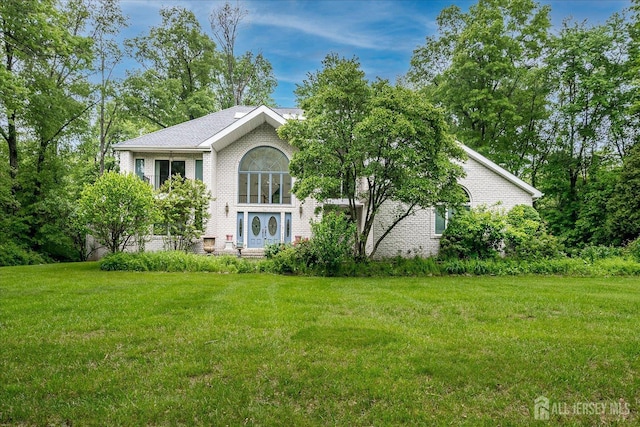 16 Benedek Rd, Princeton, NJ 08540 - view of front of property featuring brick siding and a front yard