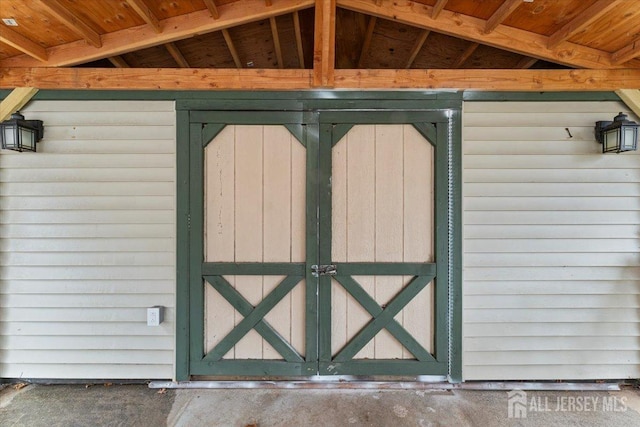 view of outbuilding