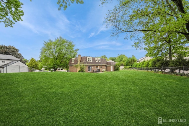 8 Appletree Ln, East Brunswick, NJ 08816 - view of yard