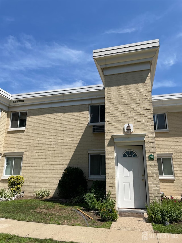 13 Lake Ave Unit 6B, East Brunswick, NJ 08816 - photo 1