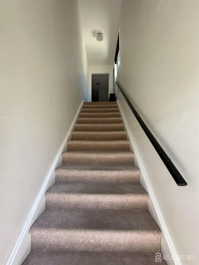 13 Lake Ave Unit 6B, East Brunswick, NJ 08816 - photo 2
