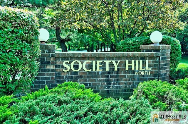 127 Pennsylvania Way N, Brunswick, NJ 08902 - view of community sign
