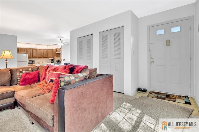 127 Pennsylvania Way N, Brunswick, NJ 08902 - living room with a ceiling fan and baseboards