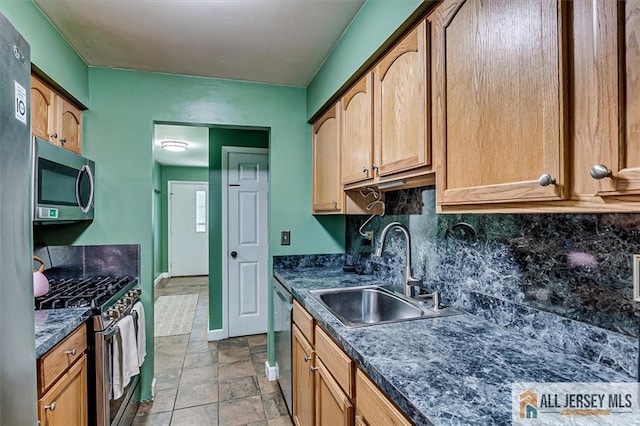 76 Letts Ct Unit 167, Old Bridge, NJ 07747 - kitchen with appliances with stainless steel finishes, tasteful backsplash, and light stone finish flooring