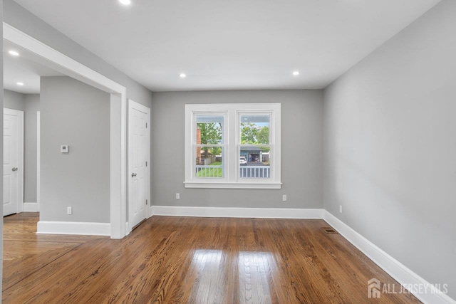 118 Hillside Ave, Woodbridge Proper, NJ 07095 - empty room featuring wood finished floors and recessed lighting