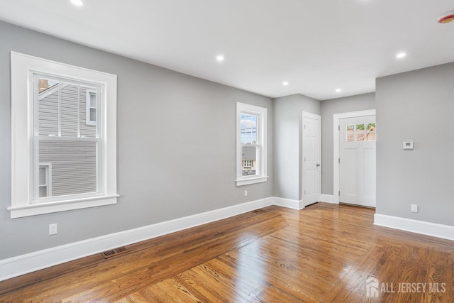 118 Hillside Ave, Woodbridge Proper, NJ 07095 - unfurnished room with wood finished floors and recessed lighting