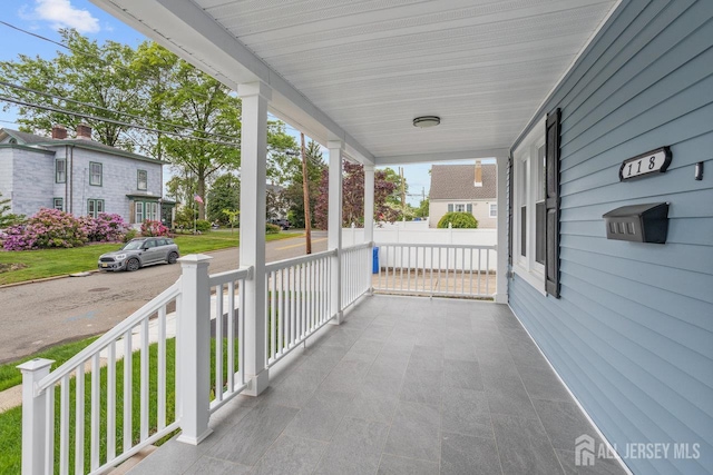 118 Hillside Ave, Woodbridge Proper, NJ 07095 - view of covered porch