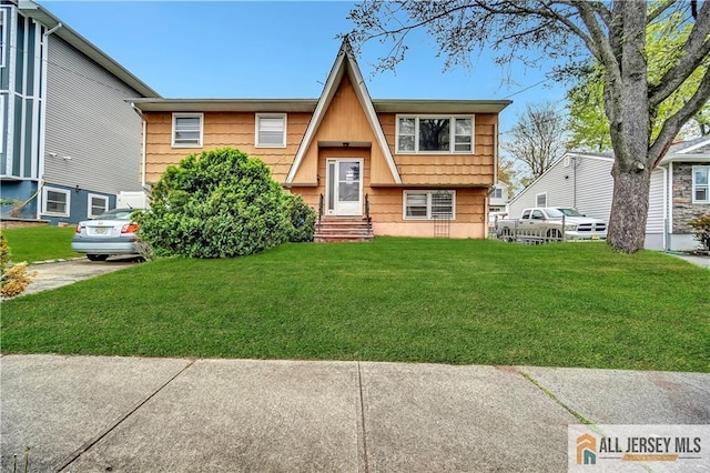 20 Kennedy St, Iselin, NJ 08830 - view of front of property featuring a front yard and entry steps
