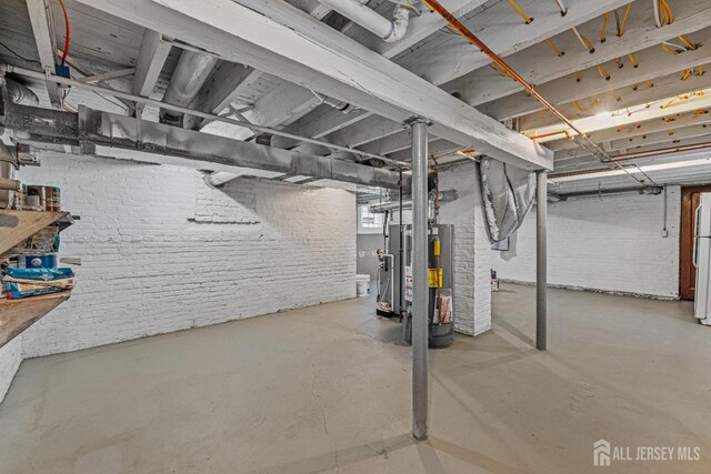 307 Wayne St, Highland Park, NJ 08904 - unfinished below grade area with gas water heater