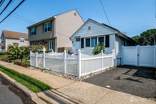 view of front of home