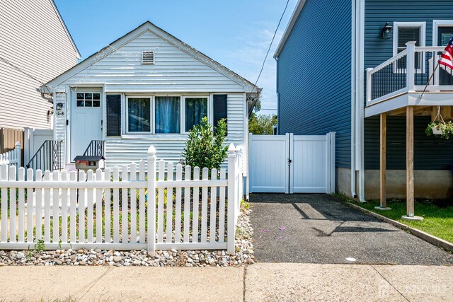 view of front of home