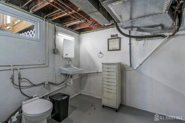 324 Greene Ave, Middlesex, NJ 08846 - below grade area with a sink
