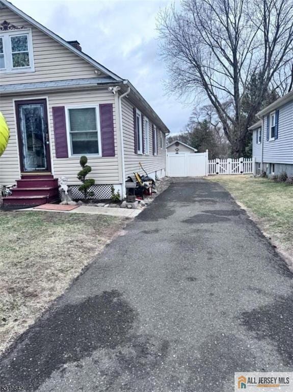 1774 W 5th St, Piscataway, NJ 08854 - photo 15