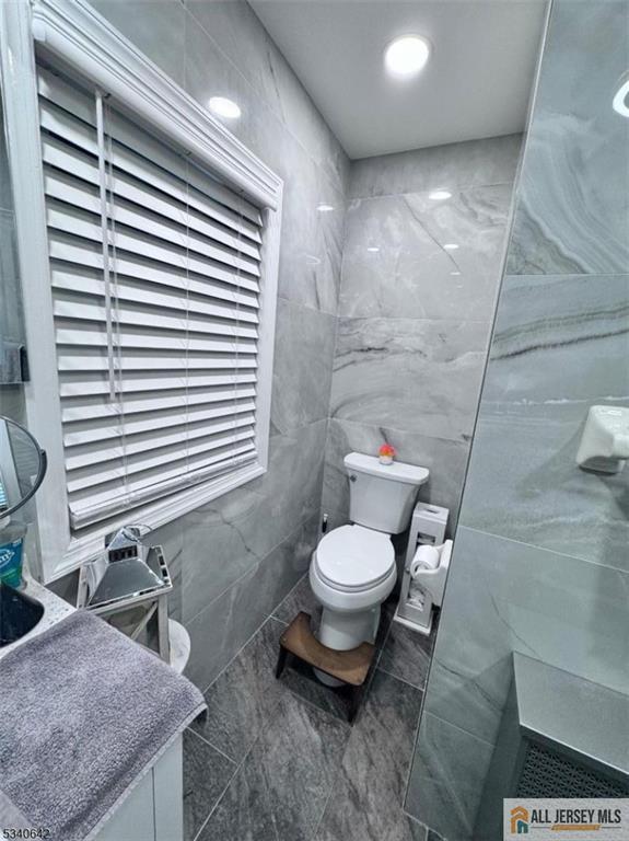 1774 W 5th St, Piscataway, NJ 08854 - photo 11