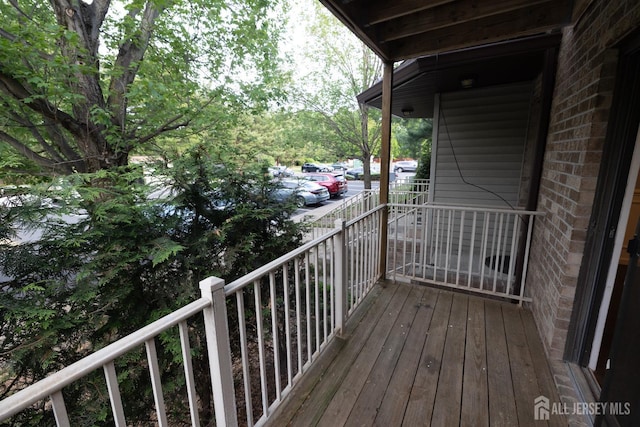 4319 Birchwood Ct, North Brunswick, NJ 08902 - view of covered porch