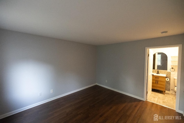 4319 Birchwood Ct, North Brunswick, NJ 08902 - unfurnished room featuring dark wood-style floors and baseboards