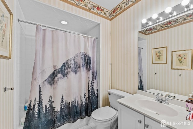 47 Birmingham Ln, Monroe, NJ 08831 - full bath featuring wallpapered walls, vanity, and a shower with curtain