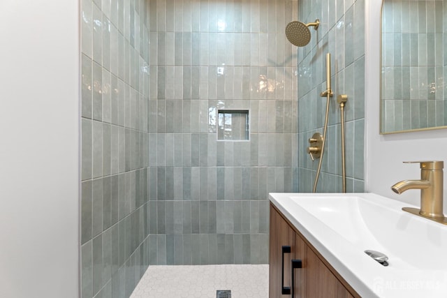 4 Hickory Trl, Flemington, NJ 08822 - full bath featuring a tile shower and vanity