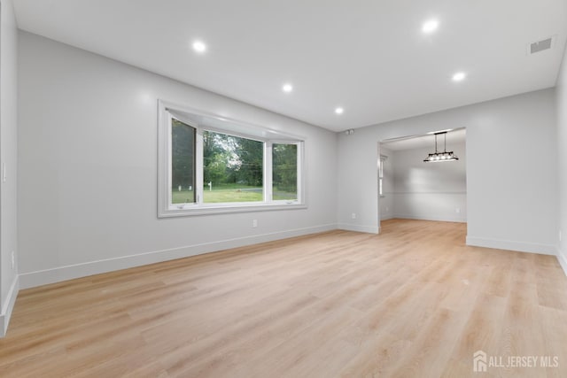 4 Hickory Trl, Flemington, NJ 08822 - spare room featuring light wood-style flooring and recessed lighting