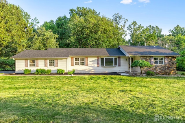 4 Hickory Trl, Flemington, NJ 08822 - ranch-style home with a front yard