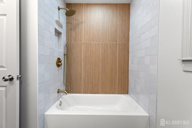 4 Hickory Trl, Flemington, NJ 08822 - bathroom with bathing tub / shower combination
