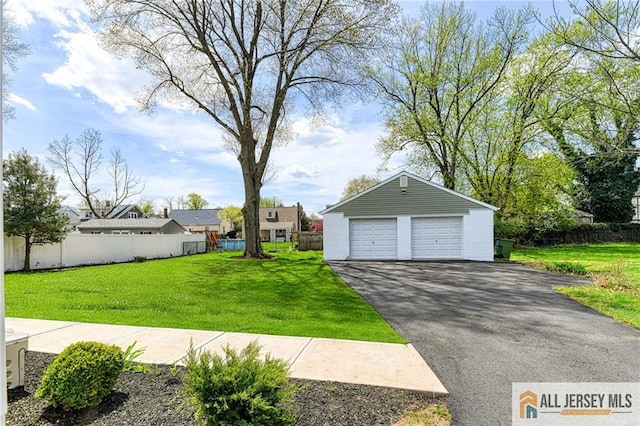 32 Campbell Ave, Edison, NJ 08817 - view of yard with a garage and an outbuilding