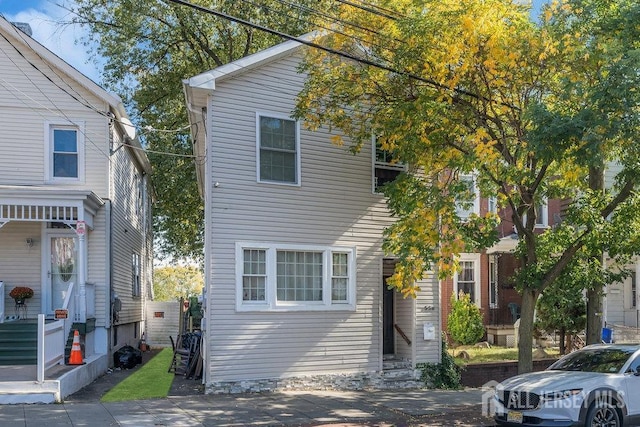 view of front of house with entry steps