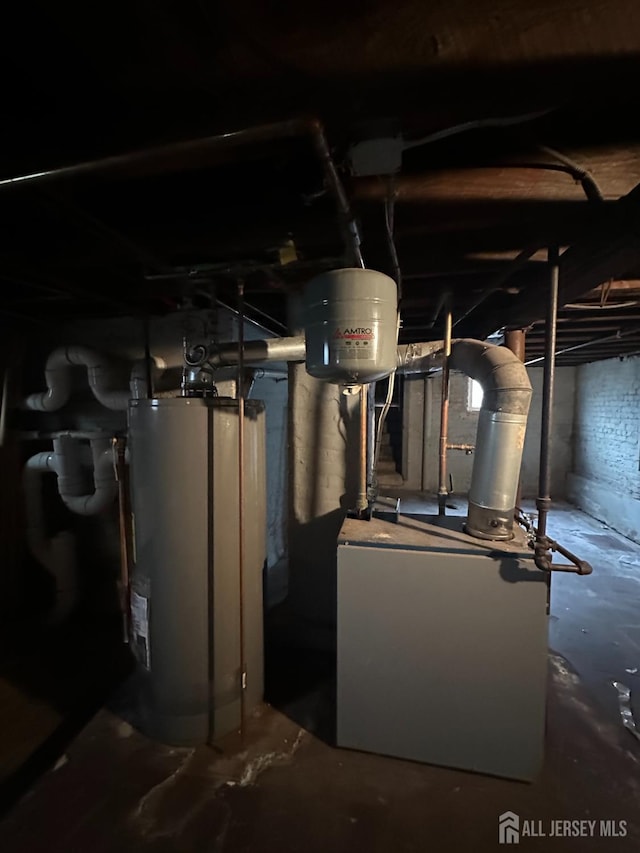 111 Joyce Kilmer Ave, New Brunswick, NJ 08901 - utility room featuring gas water heater
