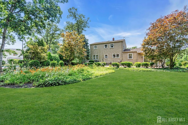 30 Daniel Dr, Matawan, NJ 07747 - view of grassy yard