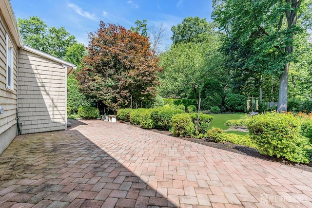 30 Daniel Dr, Matawan, NJ 07747 - view of patio