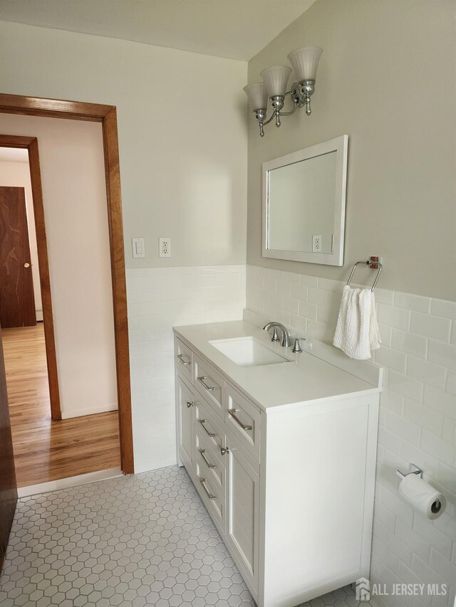 376 Ridgeley St, Perth Amboy, NJ 08861 - photo 9