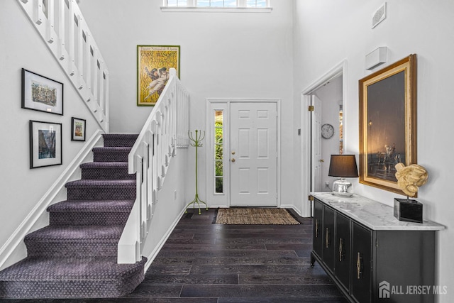 5 Fairway Blvd Unit 5, Monroe, NJ 08831 - foyer featuring wood finished floors, stairway, and a high ceiling
