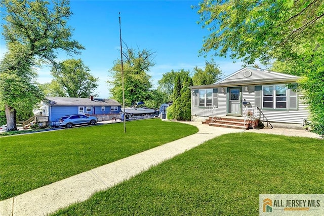 71 Russell St, Woodbridge Proper, NJ 07095 - view of grassy yard