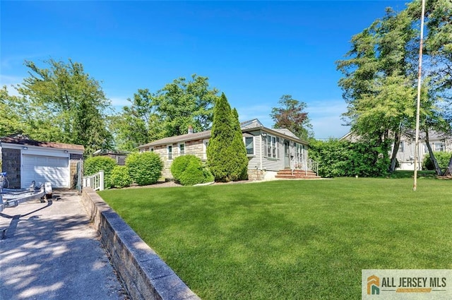 71 Russell St, Woodbridge Proper, NJ 07095 - view of grassy yard