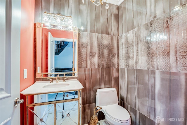 87 Ellmyer Rd, Edison, NJ 08820 - half bath featuring toilet and vanity