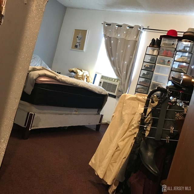 335 Alpine St, Perth Amboy, NJ 08861 - bedroom featuring carpet