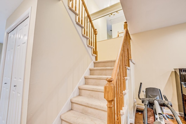 142 Maplewood Ct, Edison, NJ 08820 - view of stairway