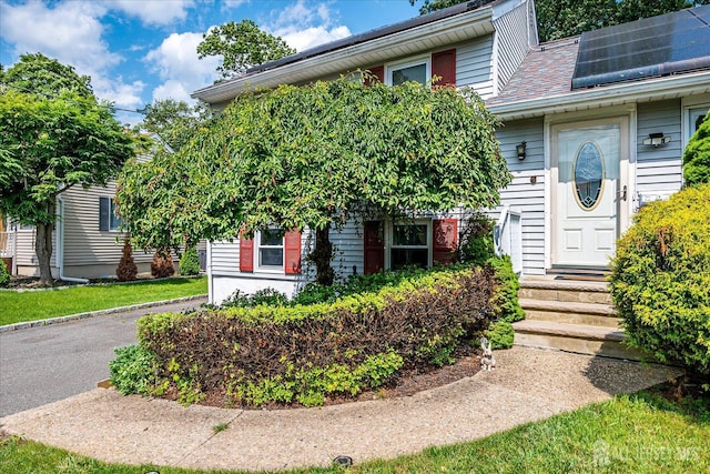 6 Dundar Rd, Edison, NJ 08817 - view of front facade with solar panels