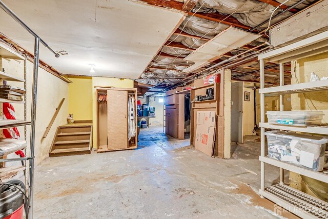 80 Gates Rd, Franklin Twsp, NJ 08873 - unfinished below grade area featuring stairway