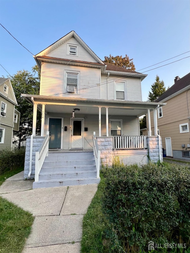 view of front of home with covered porch