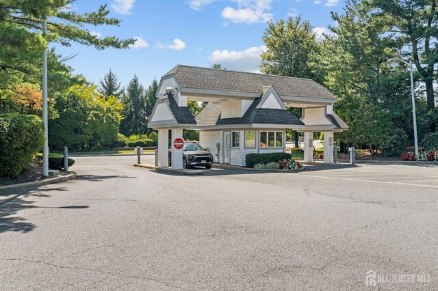 126 Concordia Cir Unit F, Monroe, NJ 08831 - exterior space featuring uncovered parking