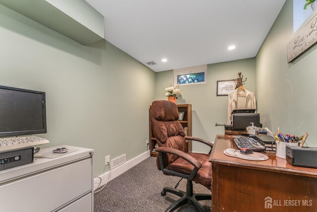 14 Bonnie Brook Ter, Middlesex, NJ 08846 - carpeted office with recessed lighting and baseboards