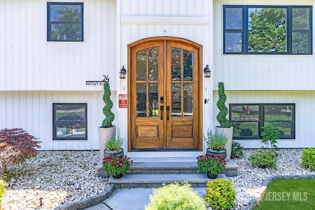 24 Bentley Rd, Monroe, NJ 08831 - entrance to property featuring french doors