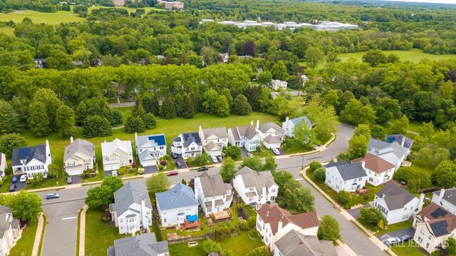 12 Elsie Dr, Plainsboro, NJ 08536