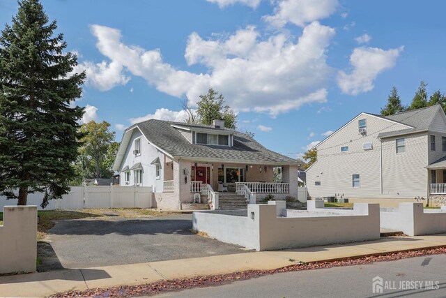 view of front of home